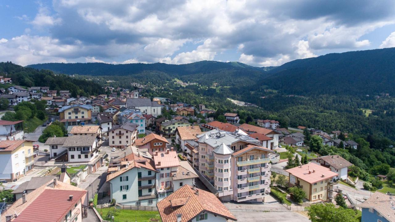 Hotel Luna Bianca Folgaria Eksteriør billede